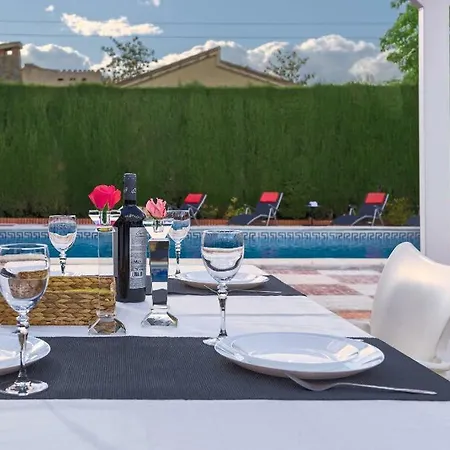 Villa New. Luxury C&c. Jardin, Piscina Y Barbacoa Granada