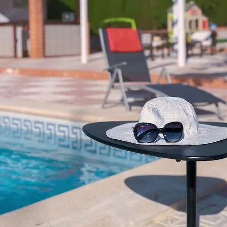 New. Luxury C&c. Jardin, Piscina Y Barbacoa Villa Granada