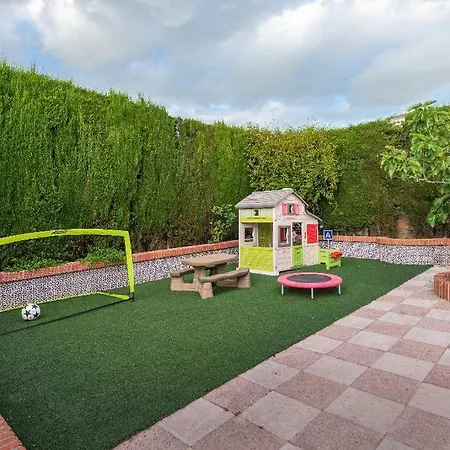 New. Luxury C&c. Jardin, Piscina Y Barbacoa Villa *