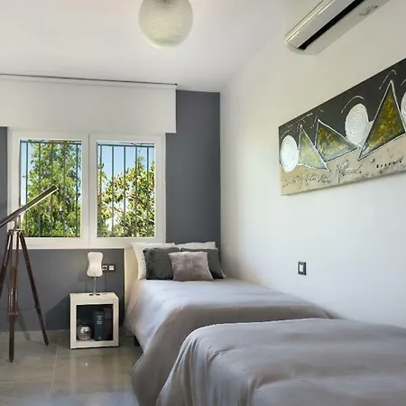 New. Luxury C&c. Jardin, Piscina Y Barbacoa * Granada